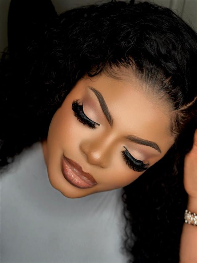 Close-up of soft glam and lashes